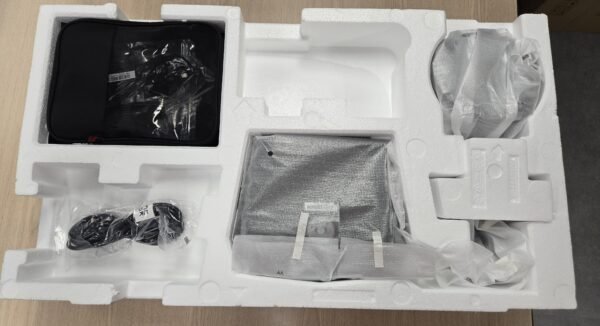 [開箱品] ASUS ROG Strix XG27WCS USB Type-C 電競顯示器 – 27吋 2560x1440，曲面，180Hz（144Hz 以上），1ms（GTG），Fast VA，Extreme Low Motion Blur，USB Type-C，FreeSync，DisplayWidget Center，三腳架插孔，HDR (MO-AX27WCS+LB-MON)